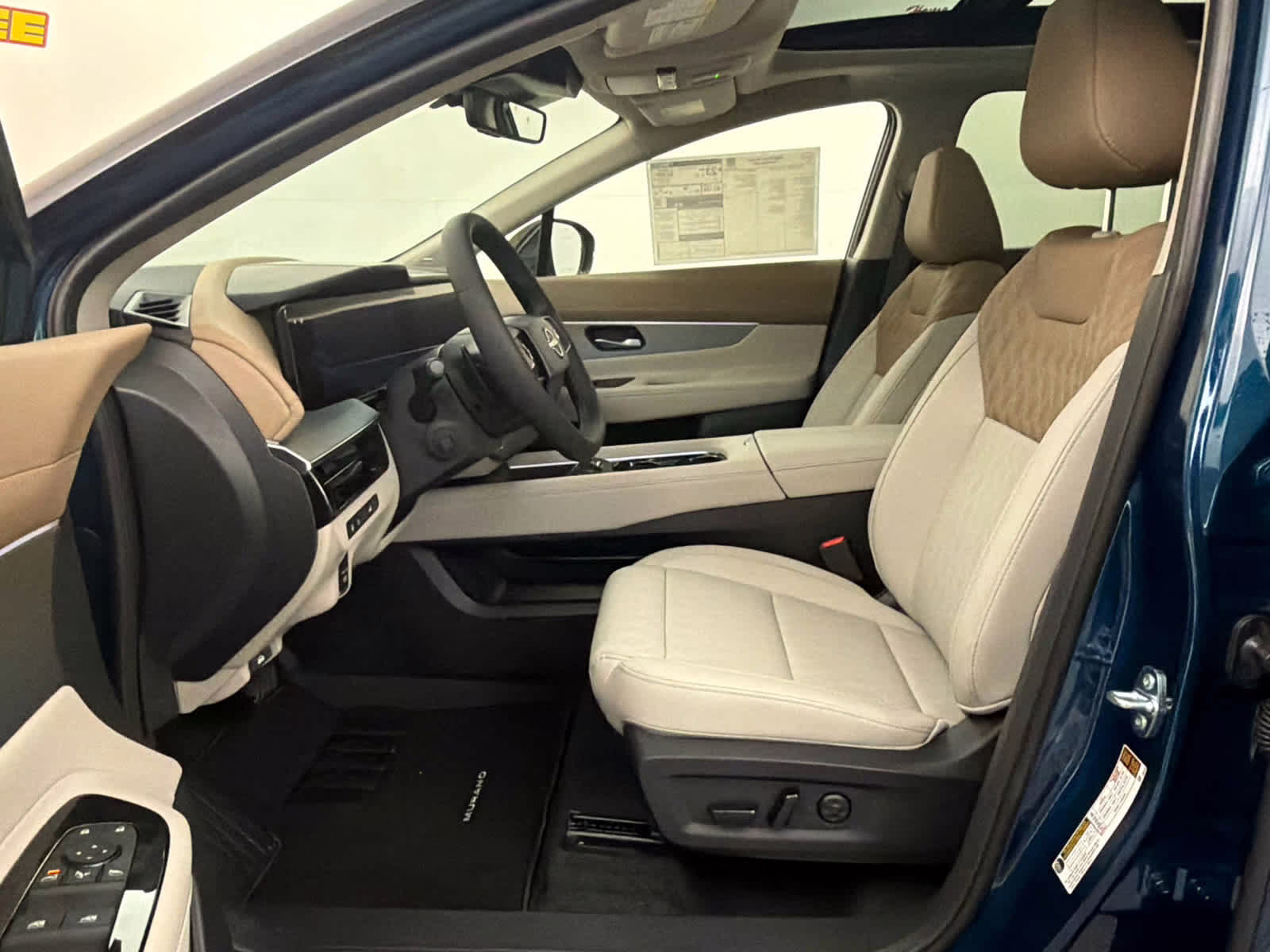 2026 Aurora Blue Pearl Metallic/Super Black Nissan Murano Platinum AWD SUV