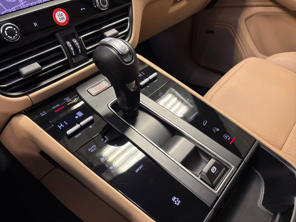 2024 White Porsche Macan Base AWD SUV