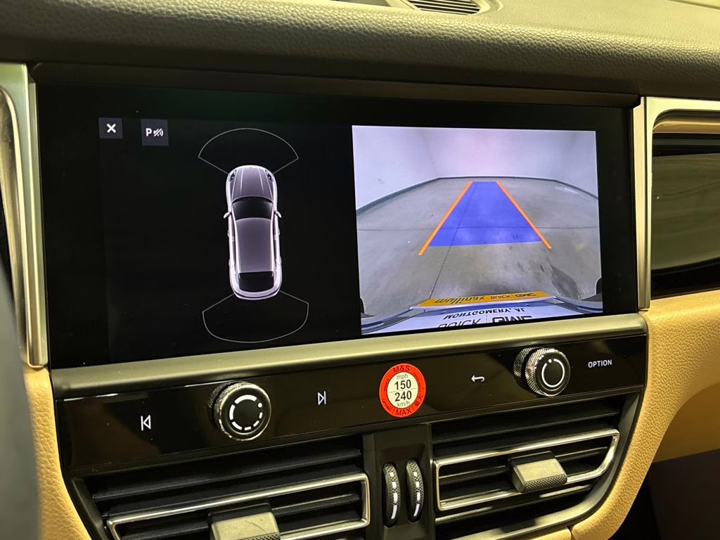 2024 White Porsche Macan Base AWD SUV