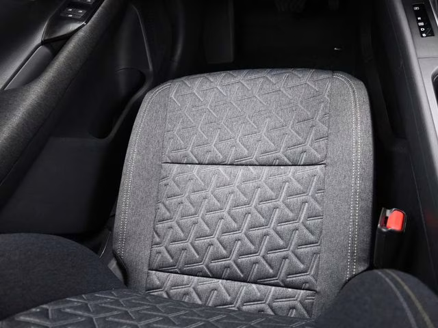 2026 Aspen White/Super Black Nissan Kicks SV AWD SUV