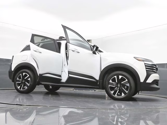 2026 Aspen White/Super Black Nissan Kicks SV AWD SUV