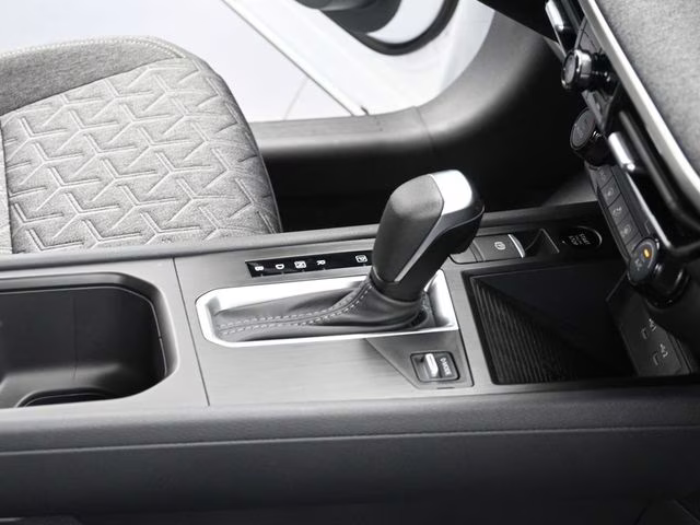 2026 Aspen White/Super Black Nissan Kicks SV AWD SUV