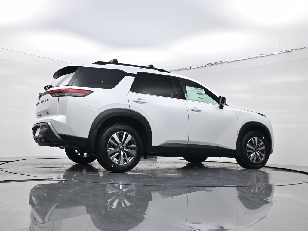 2026 Everest White Pearl Tricoat Nissan Pathfinder SL FWD SUV