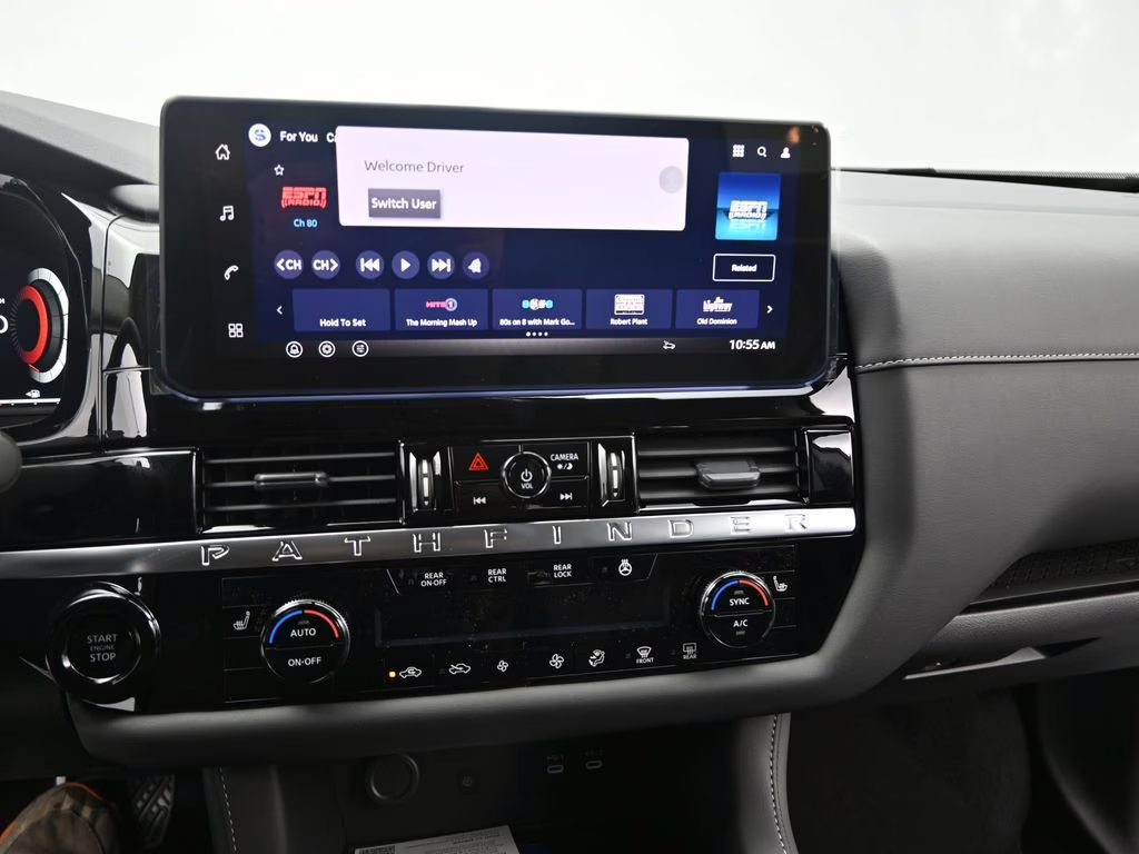 2026 Everest White Pearl Tricoat Nissan Pathfinder SL FWD SUV