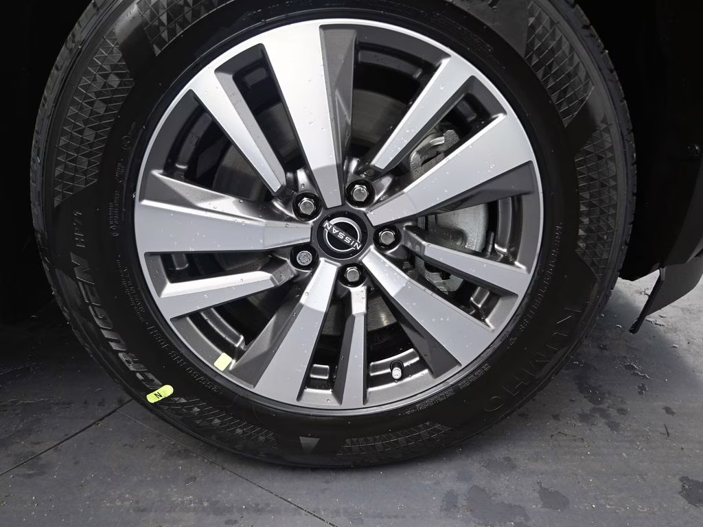 2026 Everest White Pearl Tricoat Nissan Pathfinder SL FWD SUV