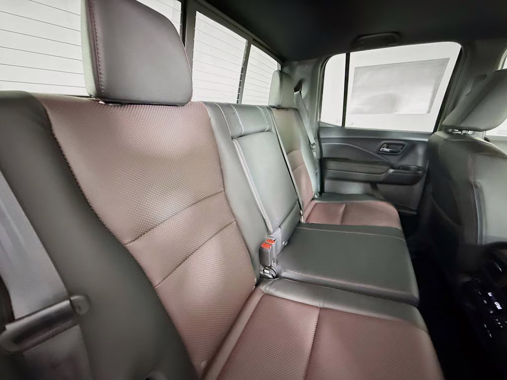 2026 Platinum White Pearl Honda Ridgeline Black Edition AWD Truck