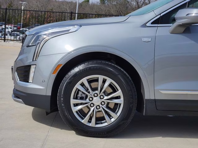 2023 Argent Silver Metallic Cadillac XT5 Premium Luxury FWD SUV