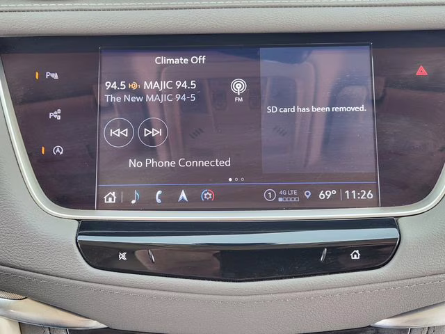 2023 Argent Silver Metallic Cadillac XT5 Premium Luxury FWD SUV