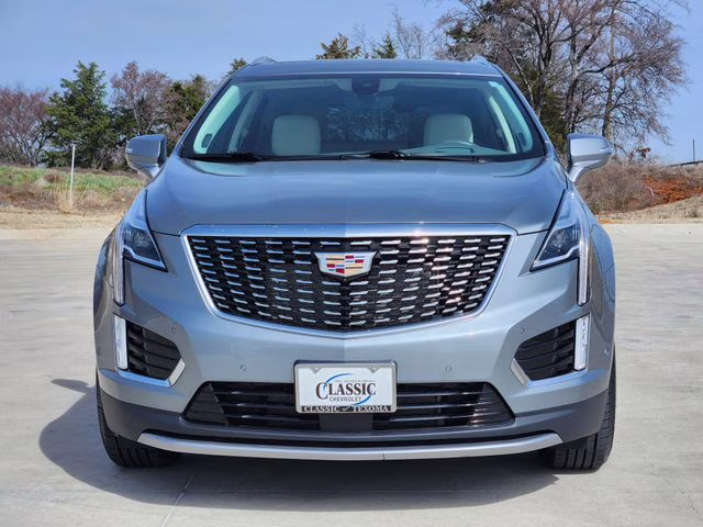 2023 Argent Silver Metallic Cadillac XT5 Premium Luxury FWD SUV