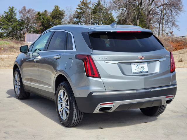 2023 Argent Silver Metallic Cadillac XT5 Premium Luxury FWD SUV