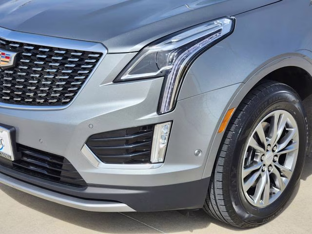 2023 Argent Silver Metallic Cadillac XT5 Premium Luxury FWD SUV