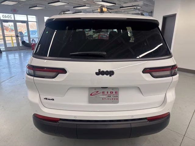 2026 Bright White Clearcoat Jeep Grand Cherokee L Altitude 4X4 SUV