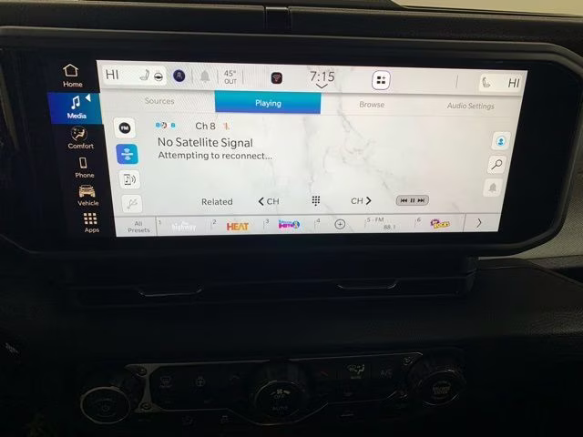 2026 Bright White Clearcoat Jeep Gladiator Sport S 4X4 Truck