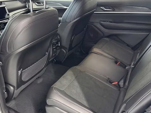 2026 Bright White Clearcoat Jeep Grand Cherokee L Altitude 4X4 SUV