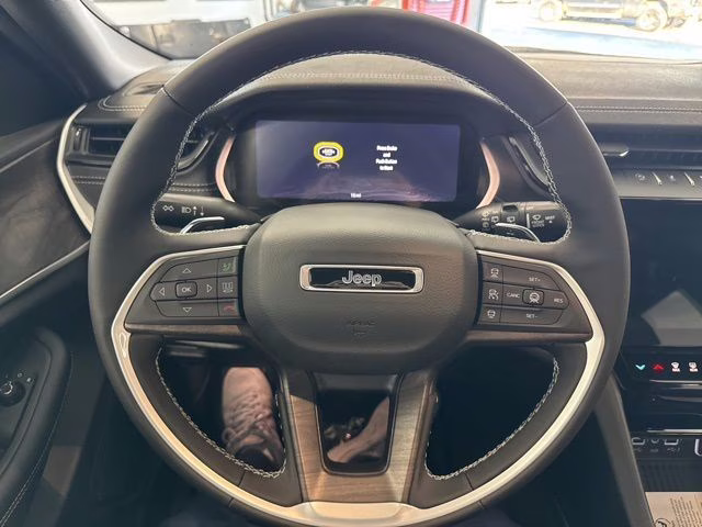 2026 Bright White Clearcoat Jeep Grand Cherokee L Altitude 4X4 SUV