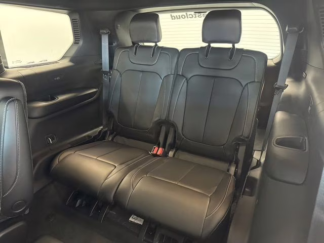 2026 Bright White Clearcoat Jeep Grand Cherokee L Limited 4X4 SUV