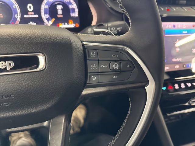 2026 Bright White Clearcoat Jeep Grand Cherokee L Limited 4X4 SUV