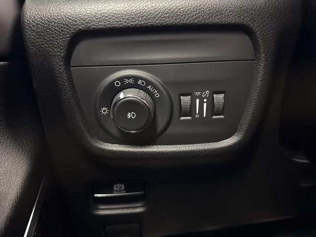 2026 Bright White Clearcoat Jeep Grand Cherokee L Limited 4X4 SUV