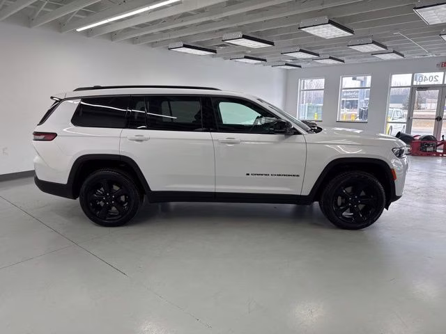 2026 Bright White Clearcoat Jeep Grand Cherokee L Limited 4X4 SUV