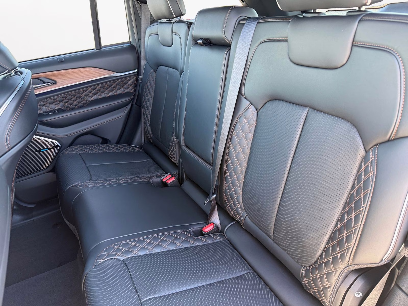 2026 Bright White Clearcoat Jeep Grand Cherokee Summit 4X4 SUV