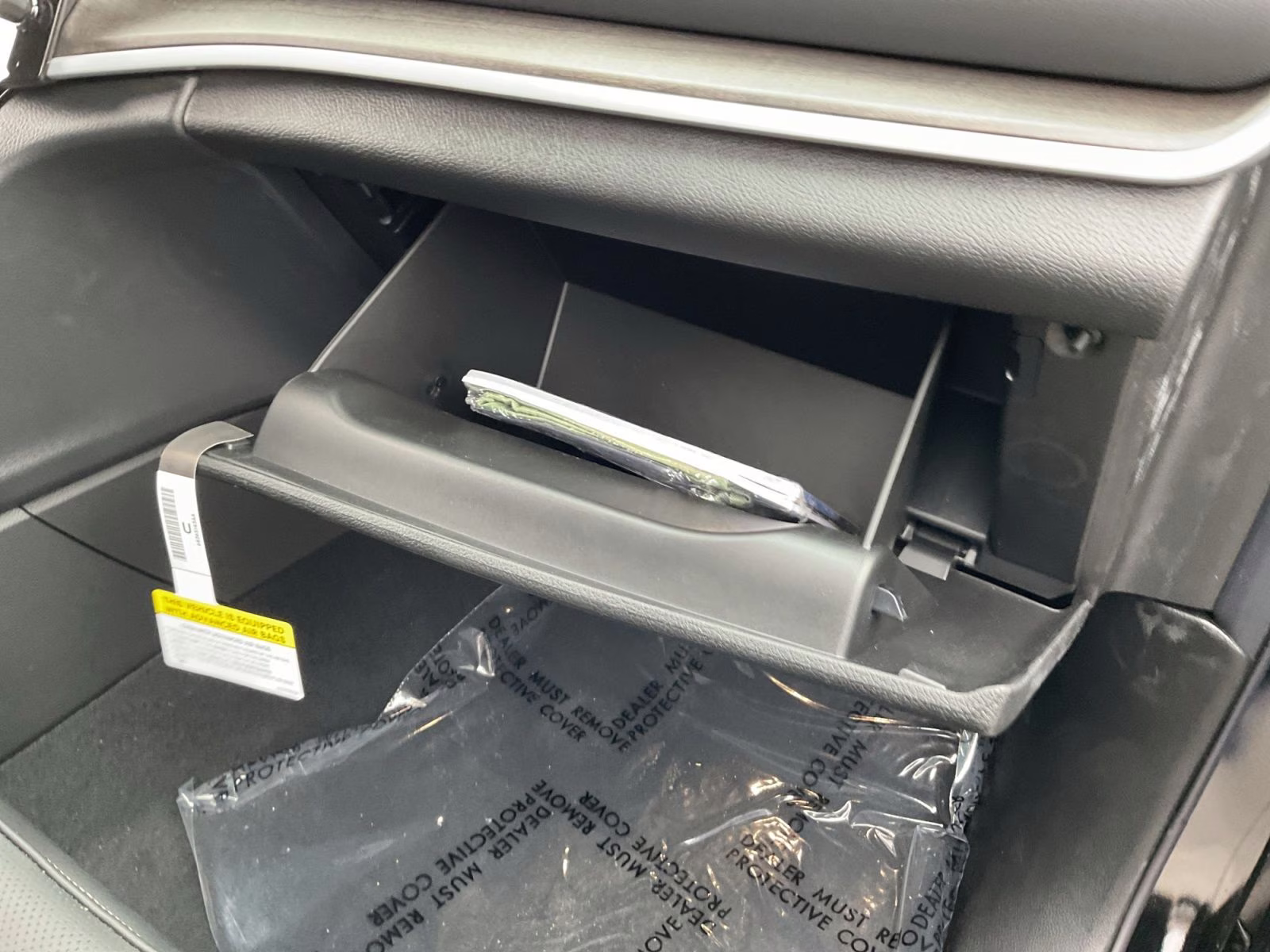 2026 Diamond Black Crystal Pearlcoat Jeep Grand Cherokee Limited 4X4 SUV