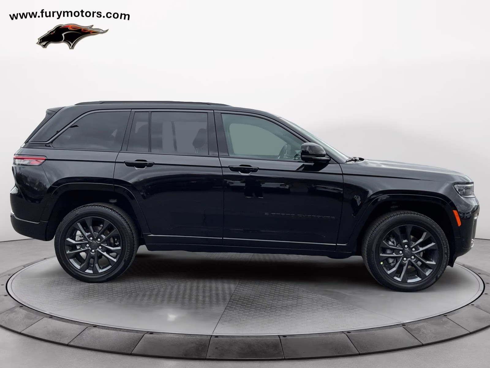 2026 Diamond Black Crystal Pearlcoat Jeep Grand Cherokee Limited 4X4 SUV