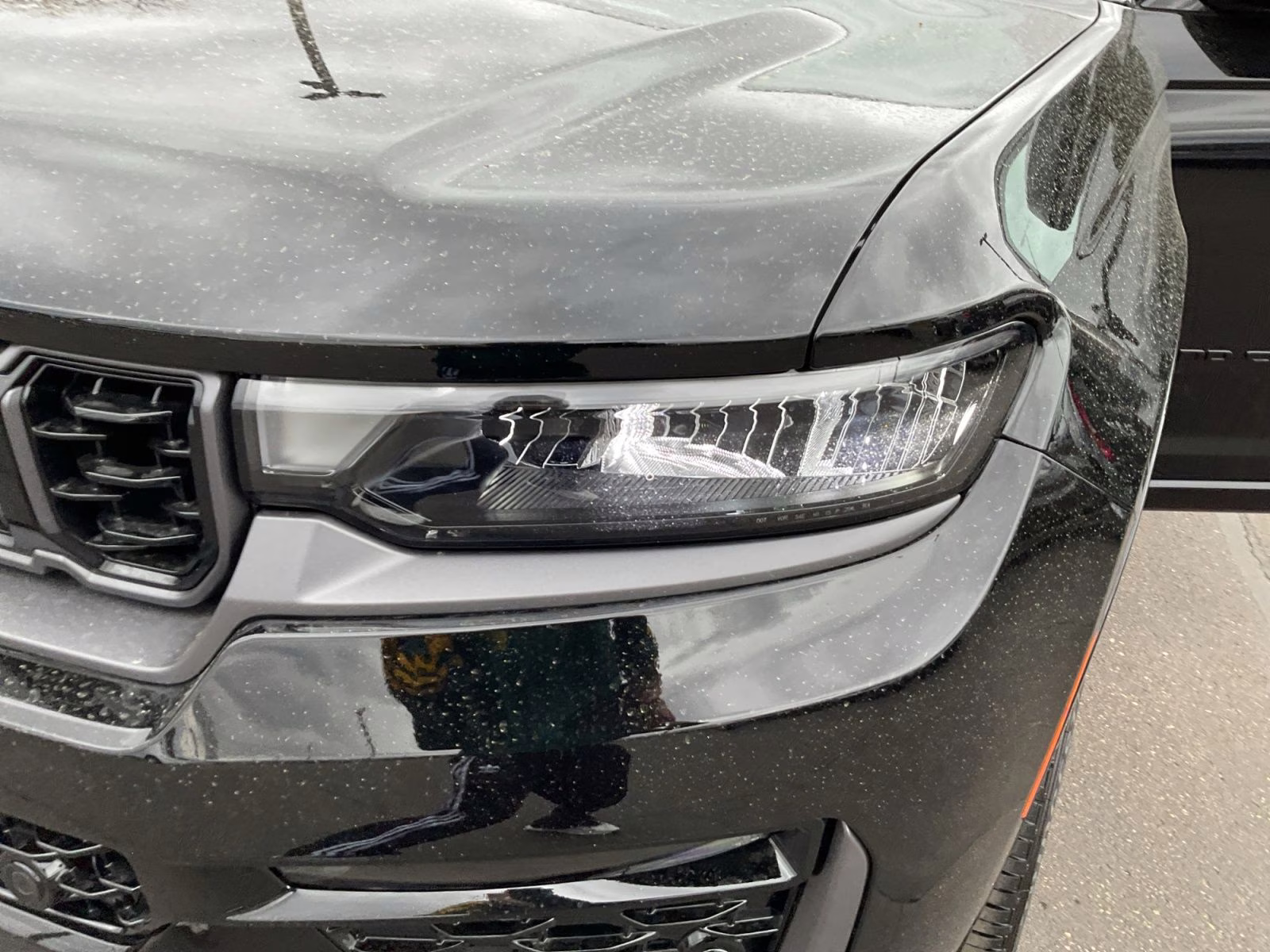 2026 Diamond Black Crystal Pearlcoat Jeep Grand Cherokee Limited 4X4 SUV