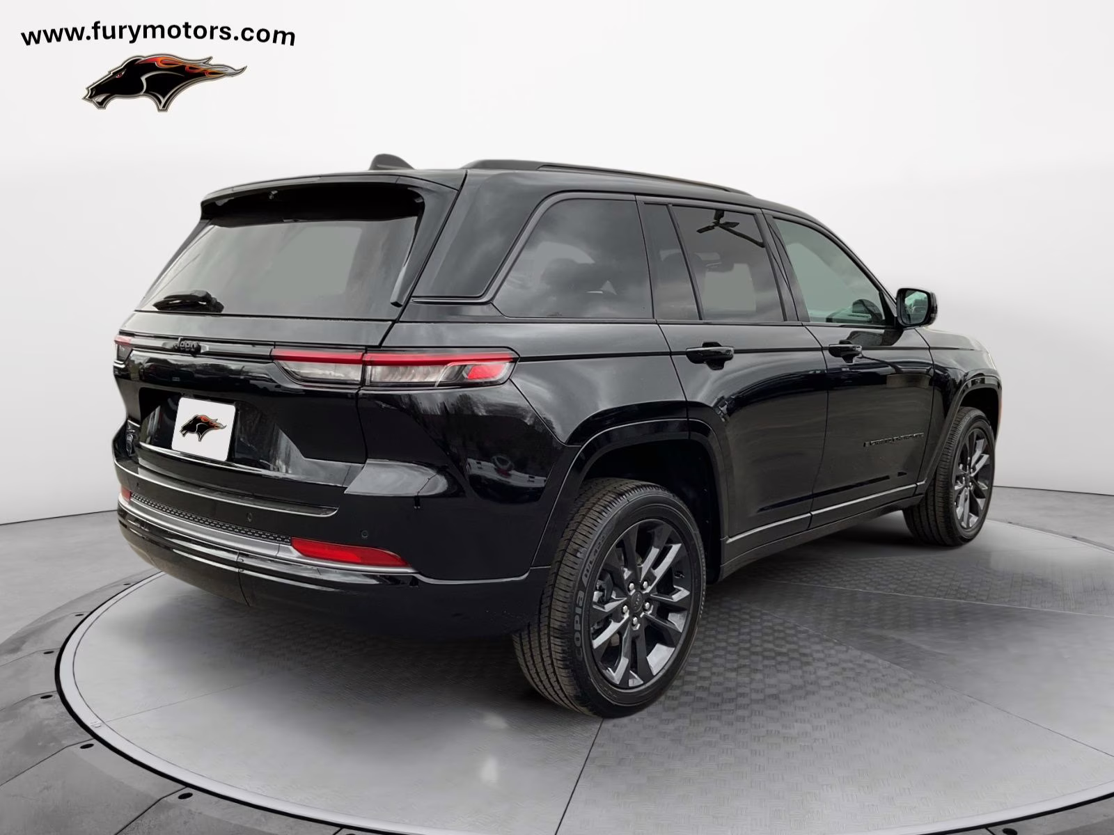 2026 Diamond Black Crystal Pearlcoat Jeep Grand Cherokee Limited 4X4 SUV