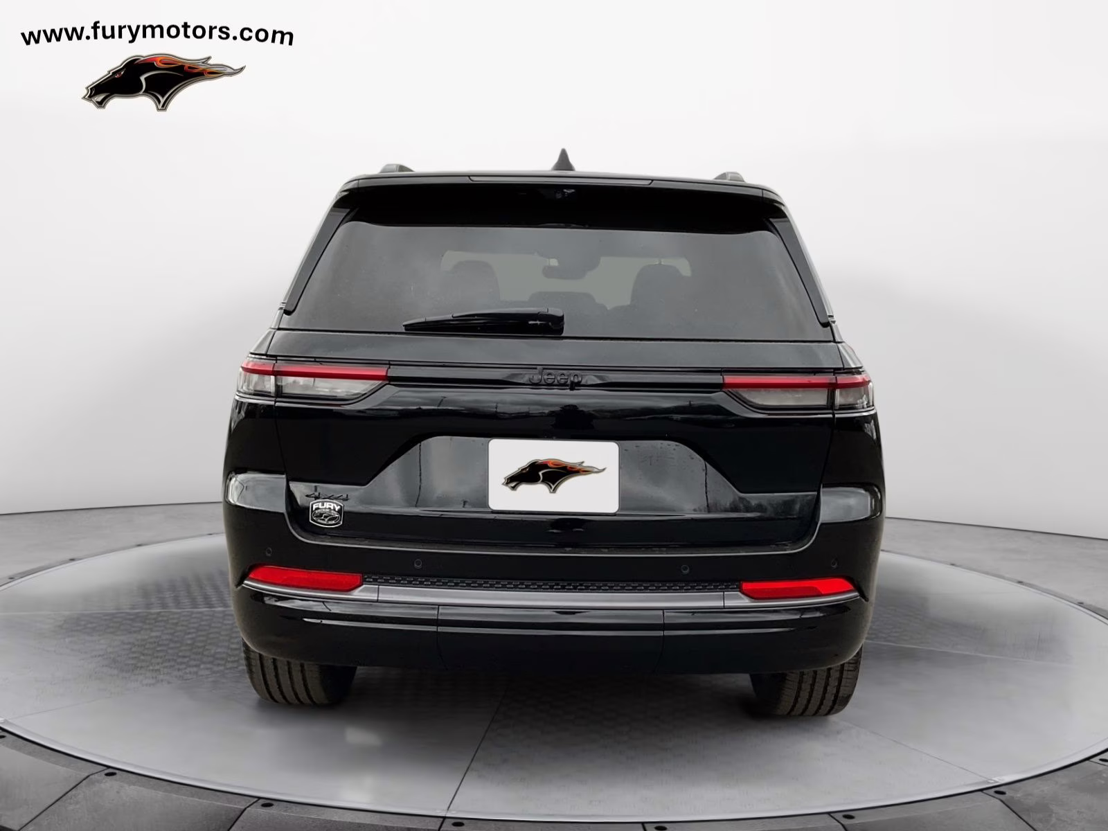 2026 Diamond Black Crystal Pearlcoat Jeep Grand Cherokee Limited 4X4 SUV