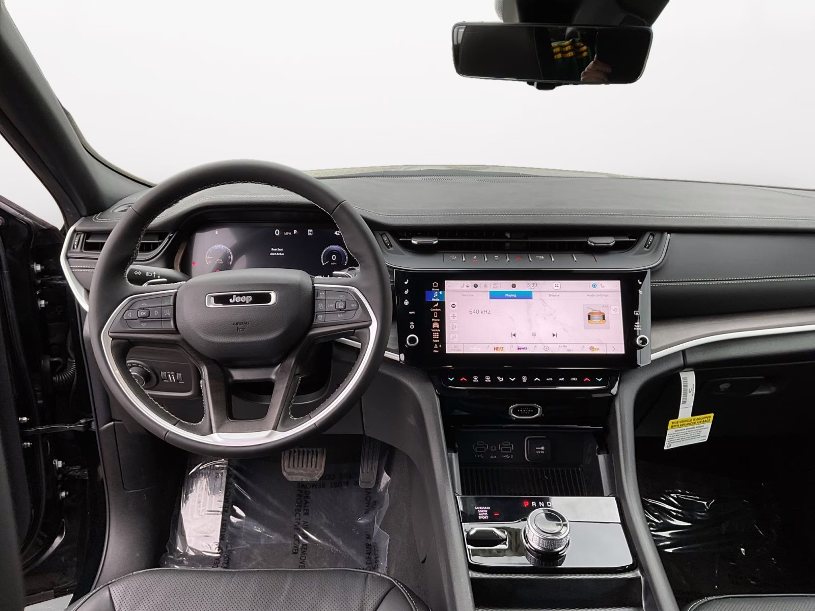 2026 Diamond Black Crystal Pearlcoat Jeep Grand Cherokee Limited 4X4 SUV