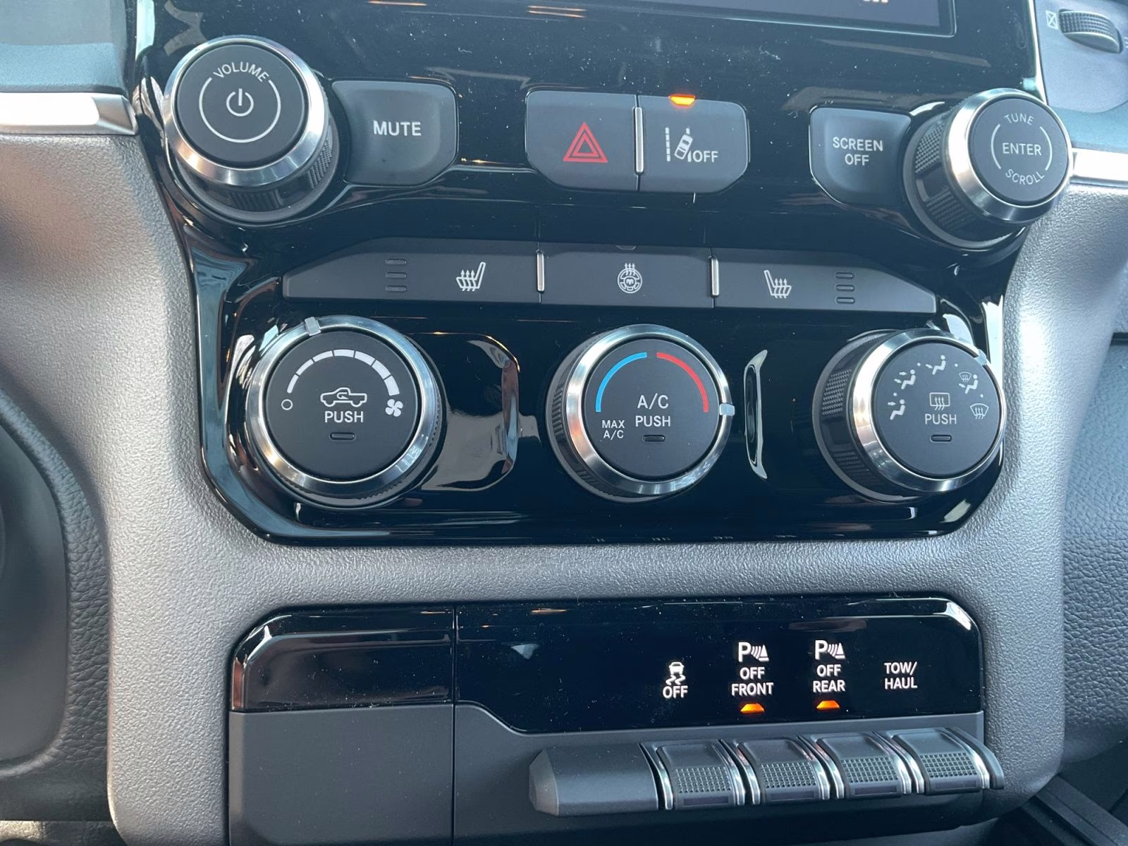 2026 Canyon Lake Ram 1500 Big Horn/Lone Star 4X4 Truck