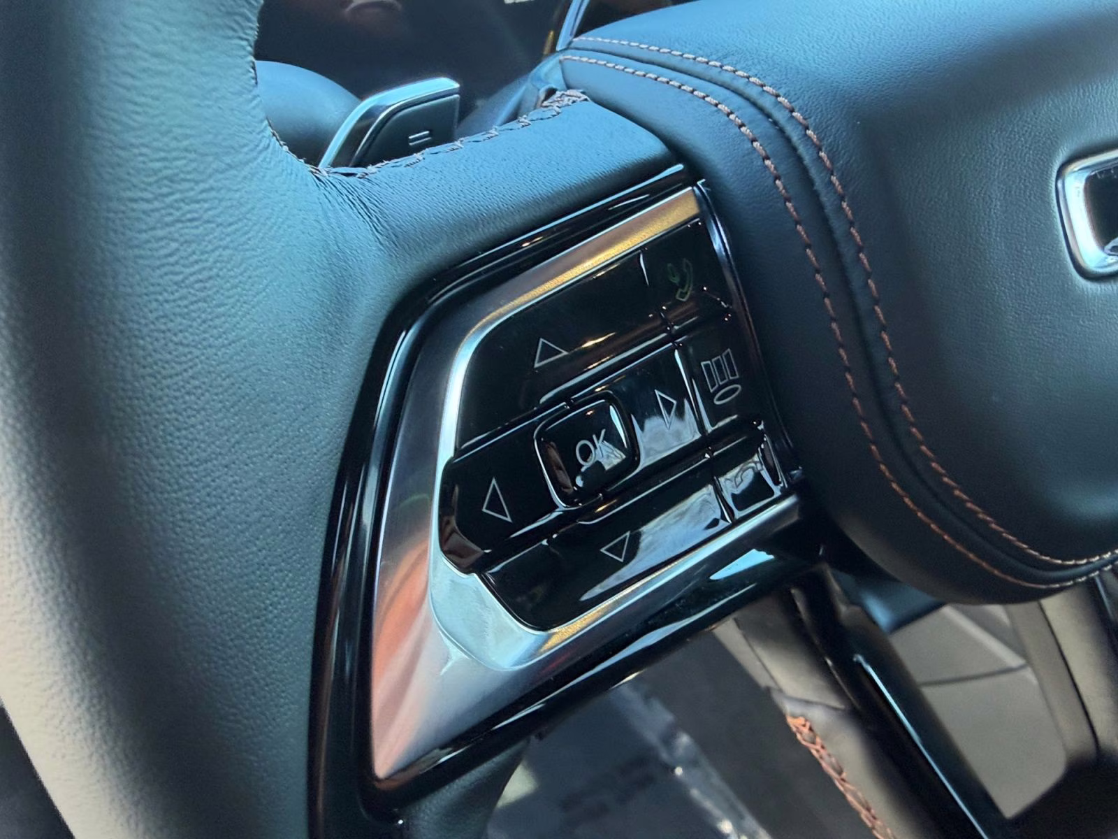 2026 Bright White Clearcoat Jeep Grand Cherokee Summit 4X4 SUV