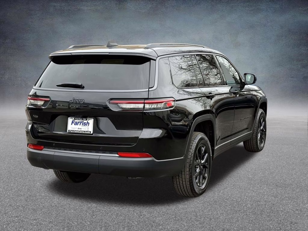 2026 Diamond Black Crystal Pearlcoat Jeep Grand Cherokee L Laredo 4X4 SUV