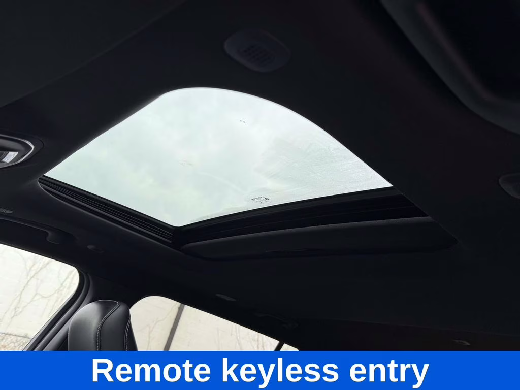 2026 Diamond Black Crystal Pearlcoat Jeep Grand Cherokee L Laredo 4X4 SUV