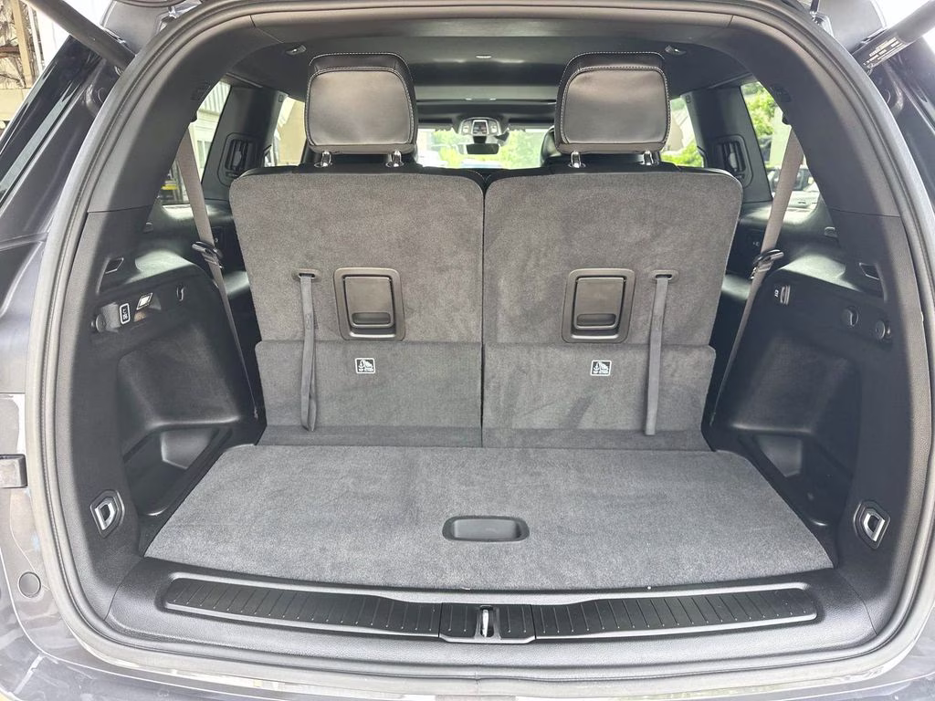 2026 Baltic Gray Metallic Clearcoat Jeep Grand Cherokee L Altitude 4X4 SUV