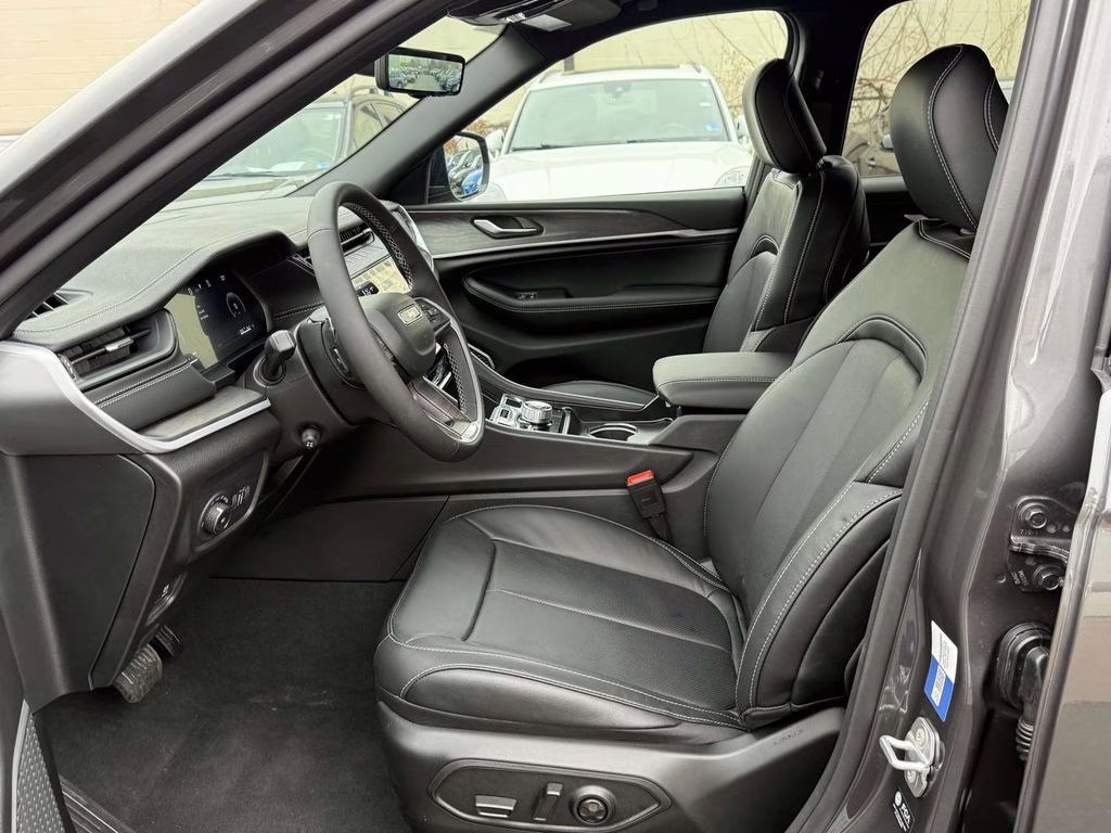 2026 Baltic Gray Metallic Clearcoat Jeep Grand Cherokee L Limited 4X4 SUV