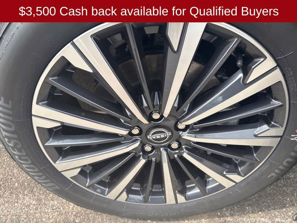 2026 Boulder Gray Pearl Nissan Pathfinder Platinum 4X4 SUV