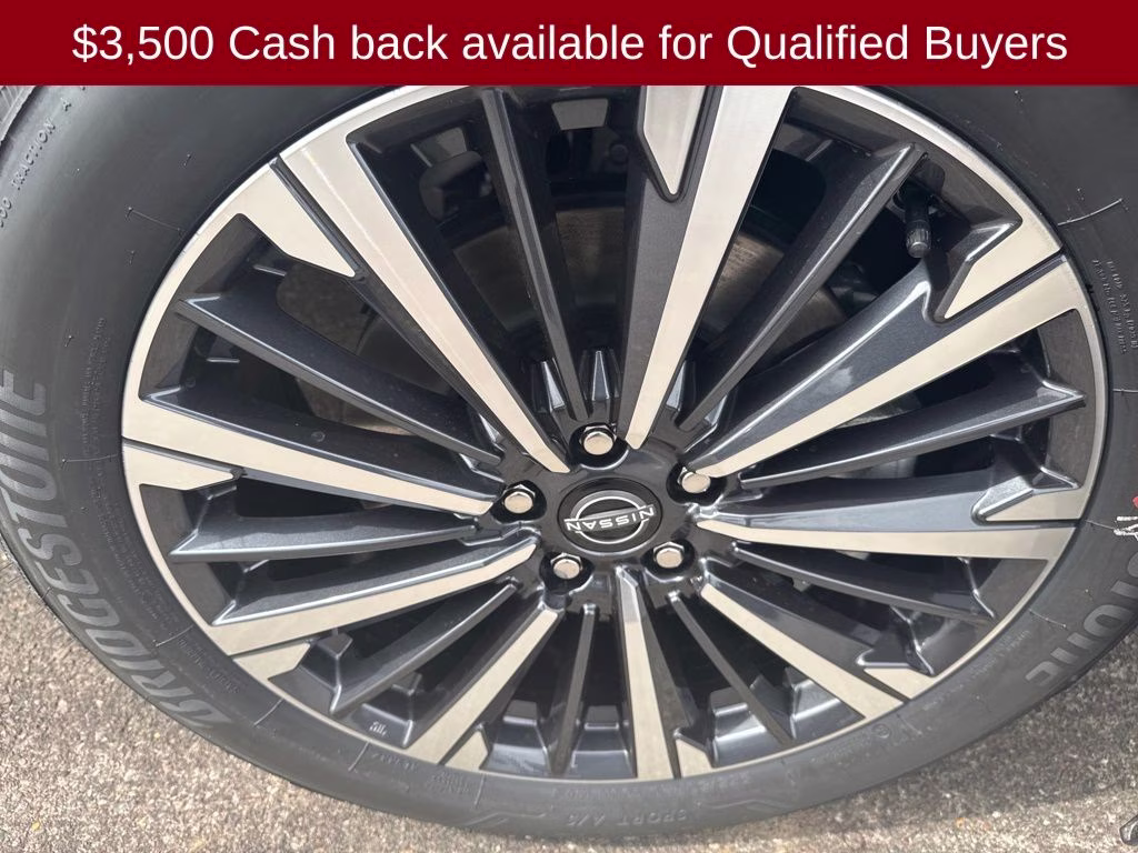 2026 Boulder Gray Pearl Nissan Pathfinder Platinum 4X4 SUV