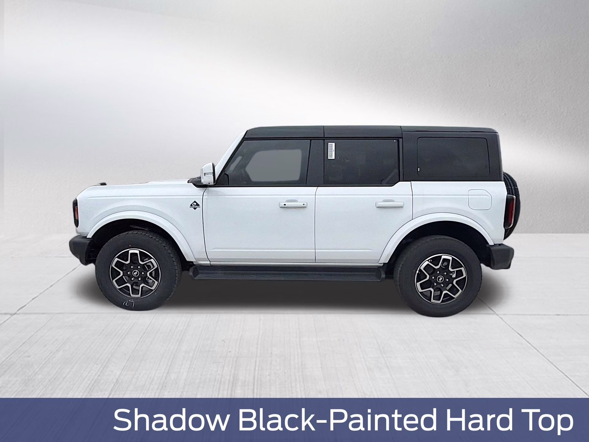 2025 Oxford White Ford Bronco Outer Banks 4X4 SUV