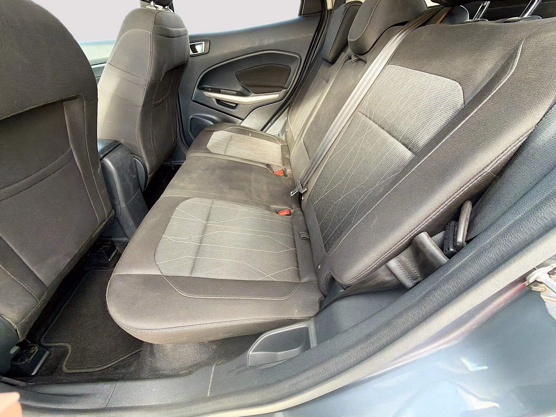 2019 Smoke Metallic Ford EcoSport SE FWD SUV