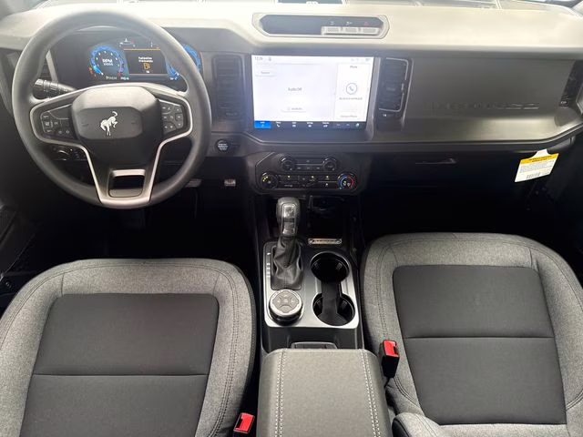 2026 Oxford White Ford Bronco Base 4X4 SUV