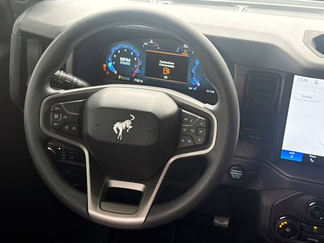 2026 Oxford White Ford Bronco Base 4X4 SUV