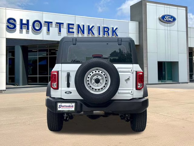 2026 Oxford White Ford Bronco Base 4X4 SUV