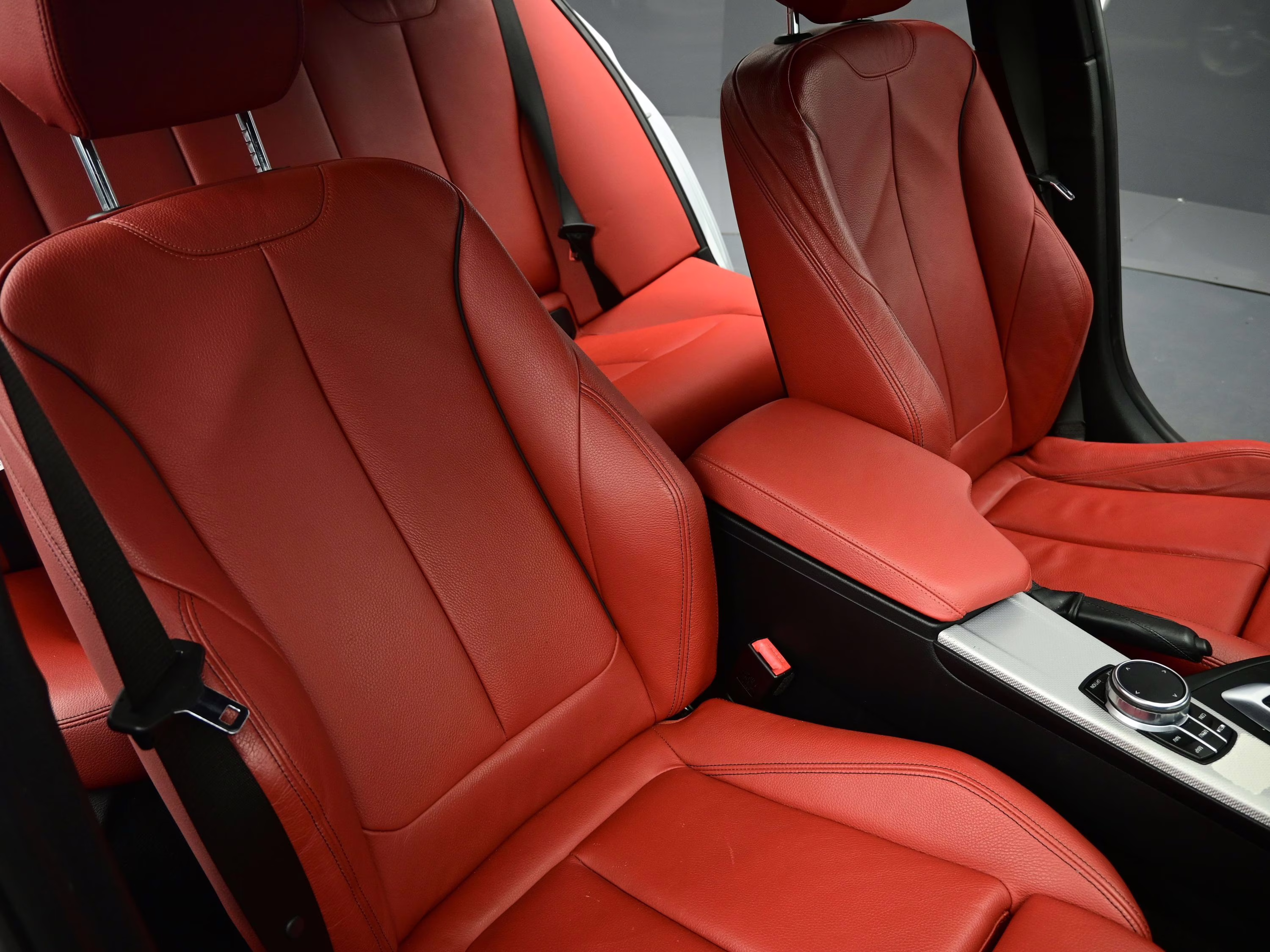 2017 Glacier Silver Metallic BMW 3 Series 340i xDrive AWD Sedan