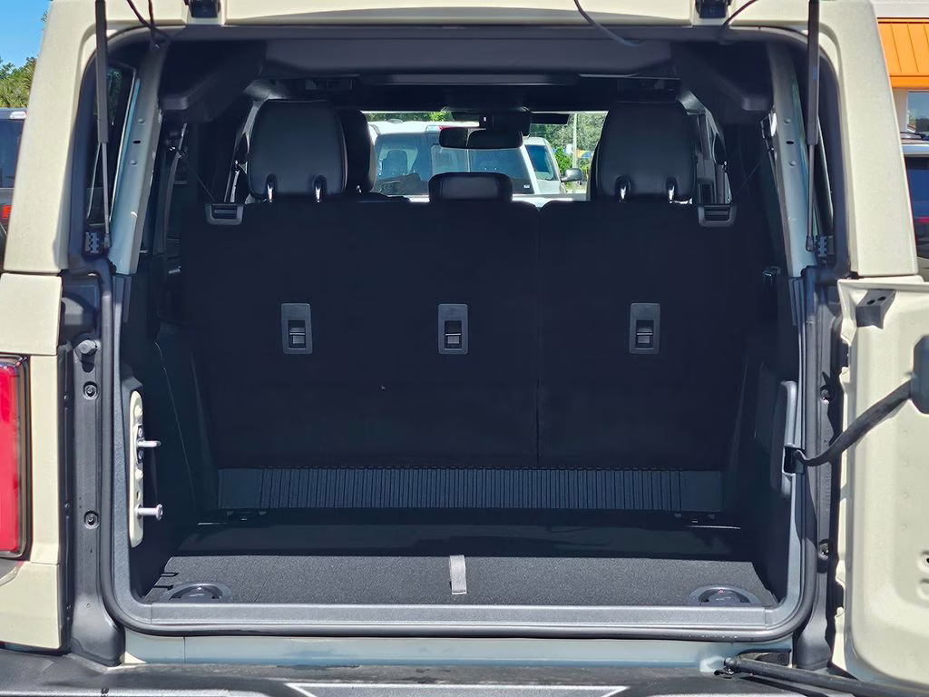 2026 Desert Sand Ford Bronco Outer Banks 4X4 SUV