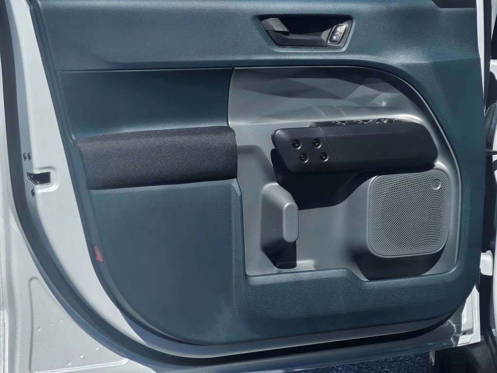 2026 Space White Metallic Ford Maverick XL FWD Truck