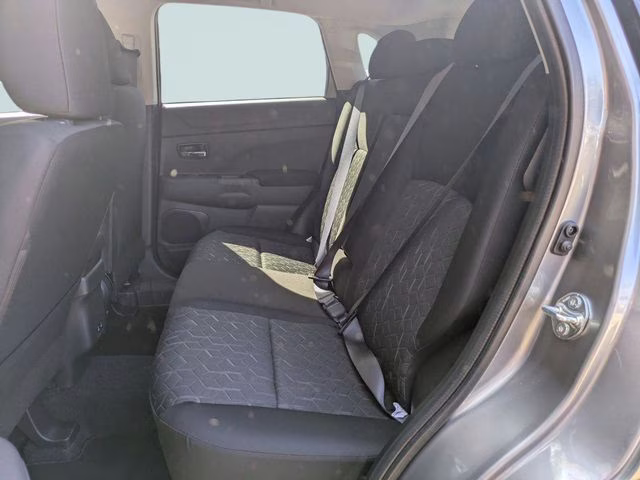 2026 Mercury Gray Metallic Mitsubishi Outlander Sport 2.0 LE 4X4 SUV