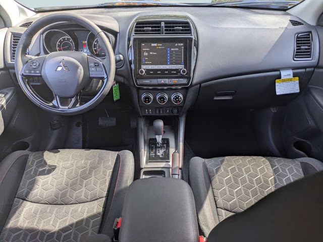 2026 Mercury Gray Metallic Mitsubishi Outlander Sport 2.0 LE 4X4 SUV