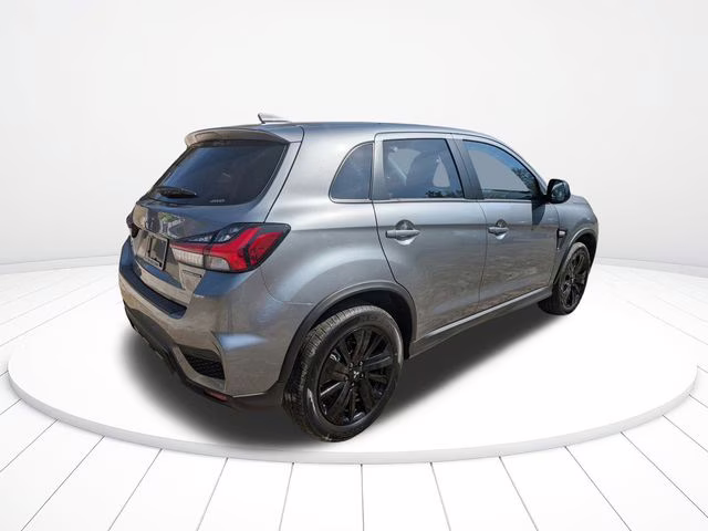 2026 Mercury Gray Metallic Mitsubishi Outlander Sport 2.0 LE 4X4 SUV