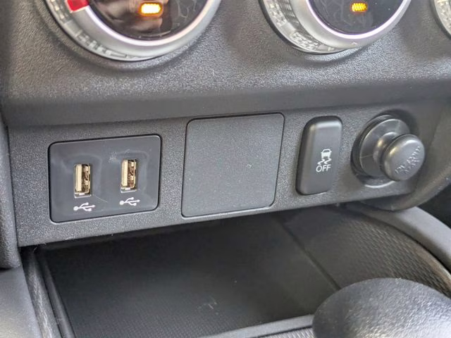 2026 Labrador Black Pearl Mitsubishi Outlander Sport 2.0 ES 4X4 SUV